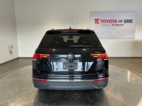 Used 2024 Volkswagen Tiguan SE w/ Panoramic Sunroof Package AWD/4WD image 5