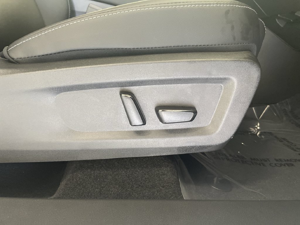 Certified 2025 Nissan Murano SV FWD image 22