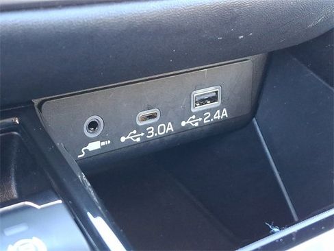 Used 2024 Subaru Outback Premium image 24