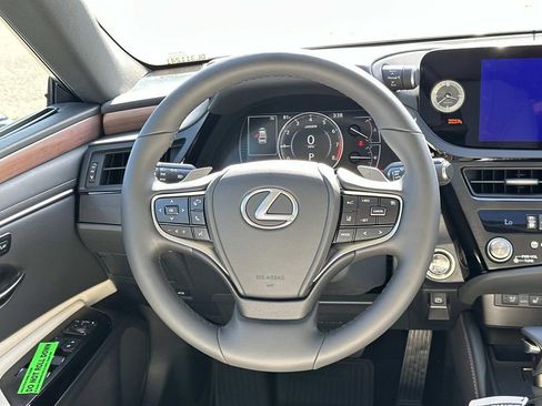 New 2025 Lexus ES 350 w/ Premium Package image 14