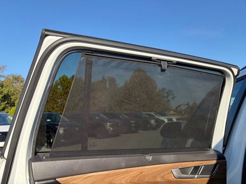 Used 2024 Volkswagen Atlas SE image 22