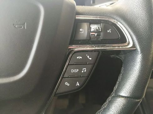 Used 2022 Lincoln Nautilus AWD image 15