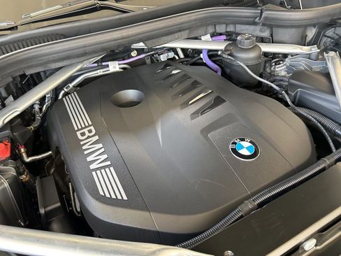 Used 2026 BMW X5 sDrive40i image 12