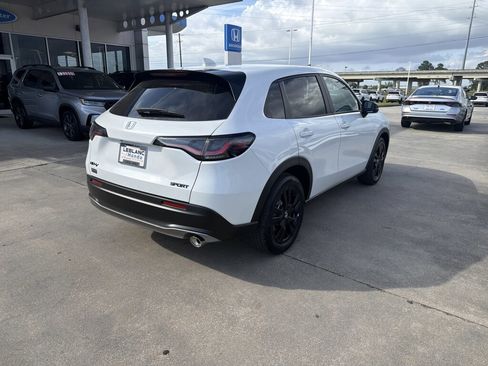 New 2026 Honda HR-V Sport image 6