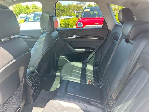 Used 2019 Audi Q5 2.0T Premium Plus w/ Premium Plus Package AWD/4WD image 30