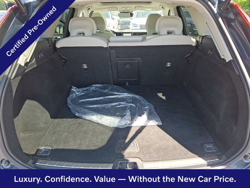 Certified 2024 Volvo XC60 B5 Plus w/ Climate Package AWD/4WD image 30