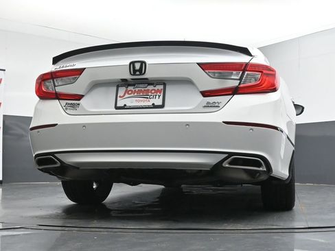 Used 2021 Honda Accord Touring image 41