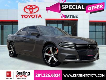 Used 2017 Dodge Charger SE