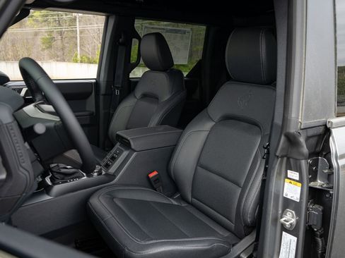 New 2026 Ford Bronco Badlands w/ Sasquatch Package AWD/4WD image 15