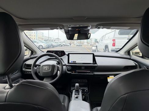 Used 2025 Toyota Prius AWD image 15