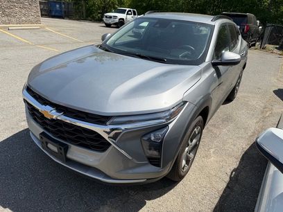 Used 2024 Chevrolet Trax LT