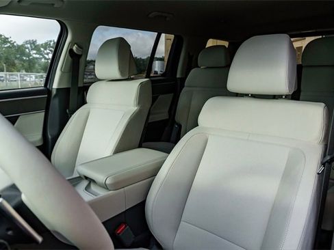 New 2026 Hyundai Santa Fe SE image 9