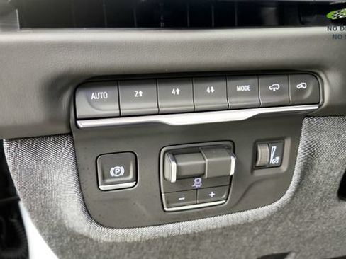 Used 2026 Cadillac Escalade Platinum Sport w/ LPO, ONYX Package AWD/4WD image 57