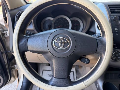 Used 2008 Toyota RAV4 2WD image 21