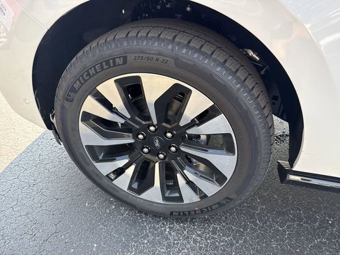 New 2025 Ford Expedition Max Platinum w/ Platinum Ultimate Package image 9