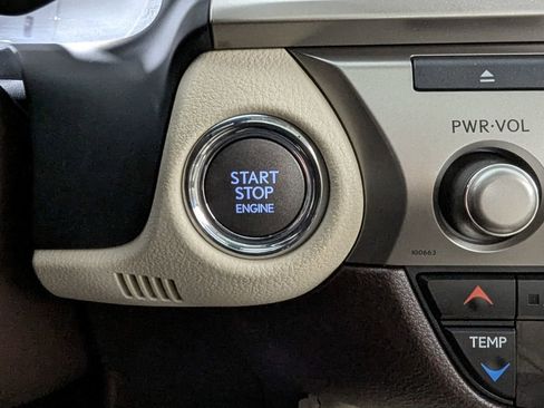 Used 2017 Lexus ES 350 w/ Premium Package image 21