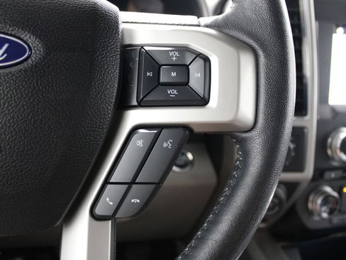 Used 2018 Ford F150 Lariat w/ Equipment Group 502A Luxury AWD/4WD image 39