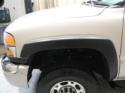 Used 2007 GMC Sierra 2500 SLT w/ Heavy-Duty Power Package image 8