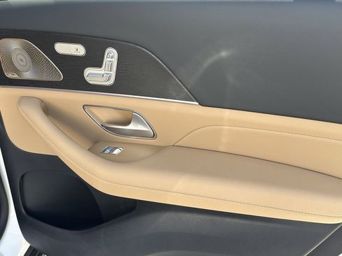 New 2026 Mercedes-Benz GLS 450 4MATIC image 19