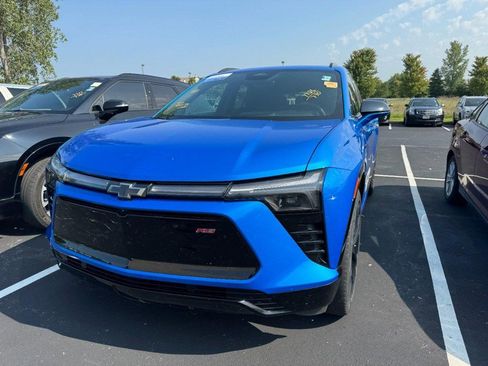 Used 2024 Chevrolet Blazer EV RS AWD/4WD image 3