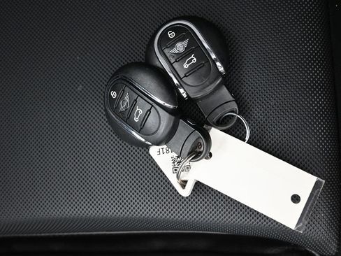 Used 2022 MINI Cooper S image 30