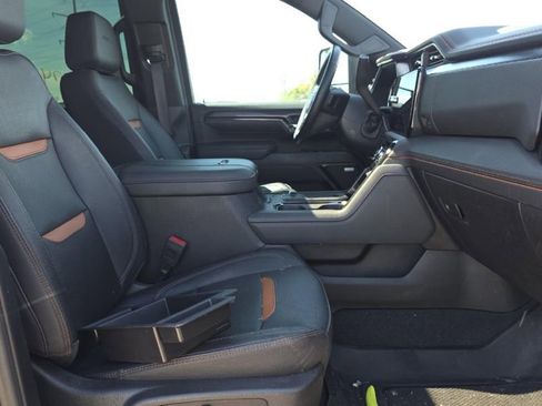 Used 2024 GMC Sierra 3500 AT4 w/ Technology Package image 4