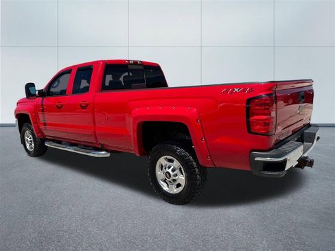 Used 2018 Chevrolet Silverado 2500 LT w/ LT Convenience Package AWD/4WD image 3