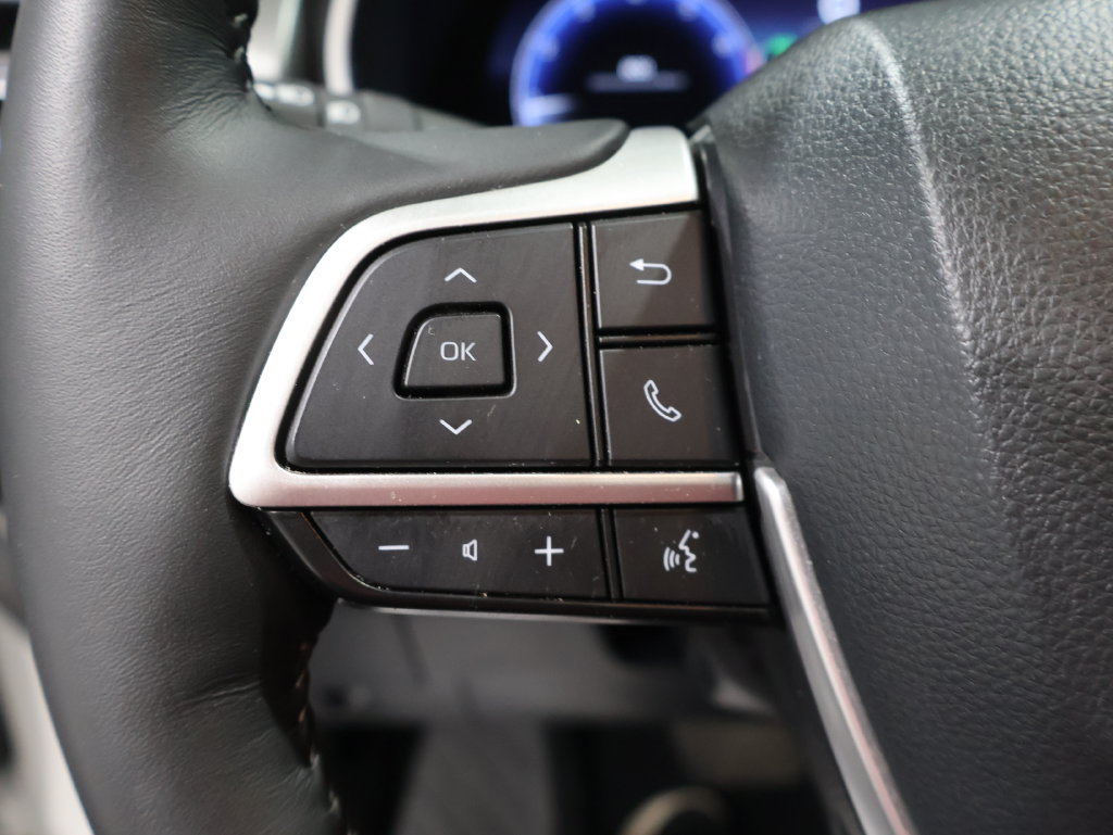 Used 2024 Toyota Highlander Platinum AWD/4WD image 37