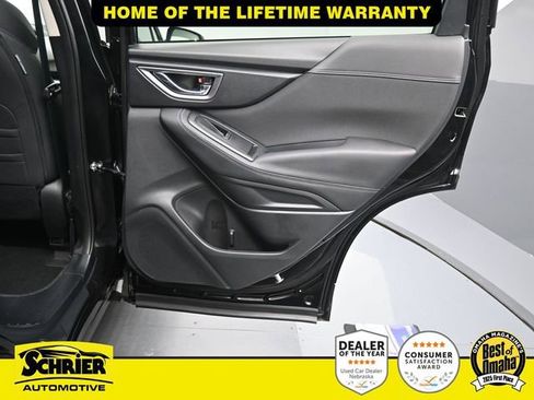 Used 2024 Subaru Forester Premium image 40