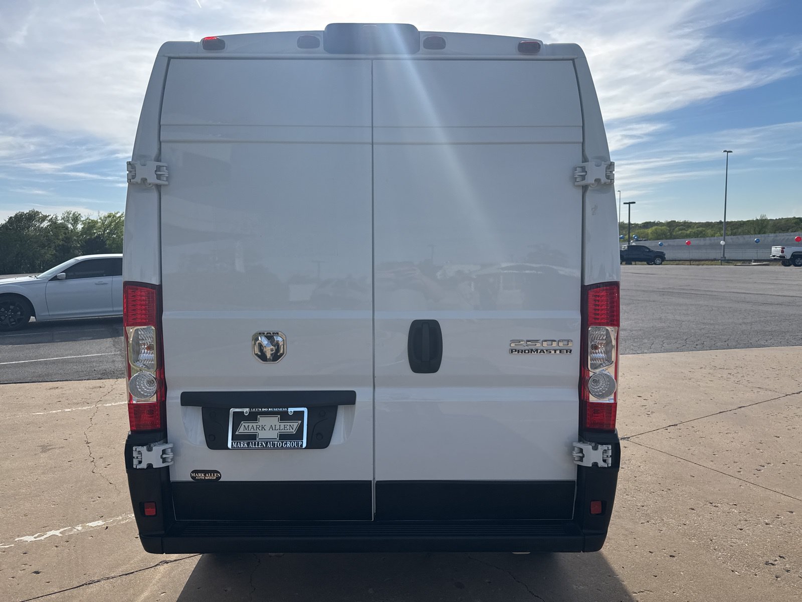 Used 2023 RAM ProMaster 2500 FWD image 4