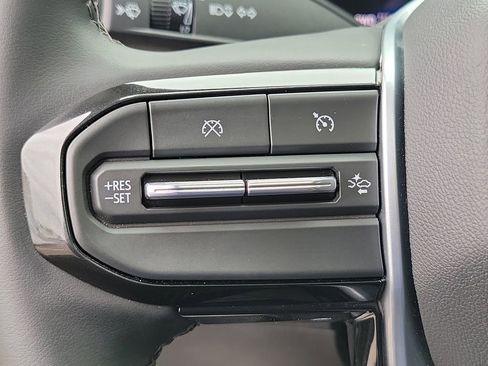 Certified 2024 Chevrolet Colorado ZR2 w/ Technology Package AWD/4WD image 28