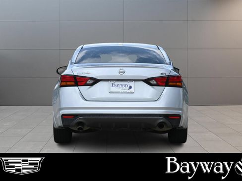 Used 2019 Nissan Altima 2.5 SR w/ SR Premium Package FWD image 6