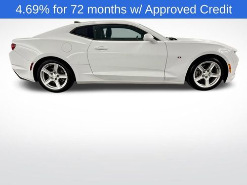 Used 2019 Chevrolet Camaro LT image 9