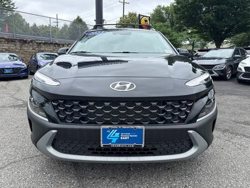 Used 2023 Hyundai Kona SEL AWD/4WD image 2