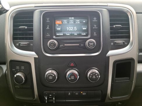 Used 2015 RAM 2500 SLT AWD/4WD image 11