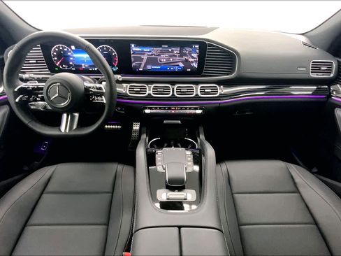New 2026 Mercedes-Benz GLS 450 4MATIC image 18