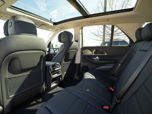 New 2026 Mercedes-Benz GLE 450 4MATIC image 41