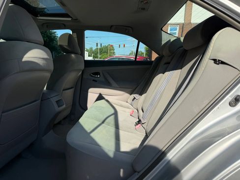 Used 2007 Toyota Camry LE FWD image 29