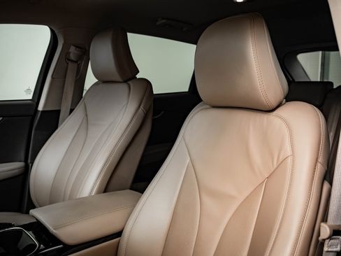 Used 2021 Lincoln Nautilus FWD w/ Equipment Group 101A image 23