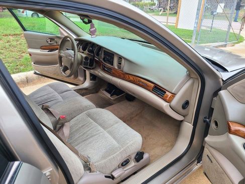 Used 2002 Buick Le Sabre Custom w/ Prestige Pkg FWD image 14
