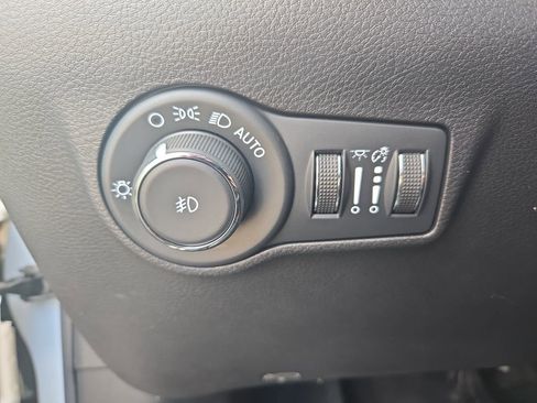 Used 2022 Jeep Compass Limited AWD/4WD image 27