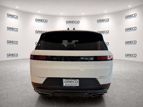 Used 2024 Land Rover Range Rover Sport SE AWD/4WD image 6