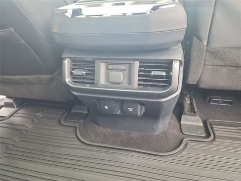 Used 2022 Ford F150 Lariat w/ Equipment Group 502A High image 24