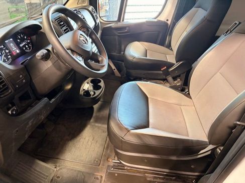 Used 2026 RAM ProMaster 2500 w/ Convenience Group FWD image 36