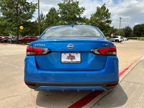 Used 2023 Nissan Versa SV FWD image 7