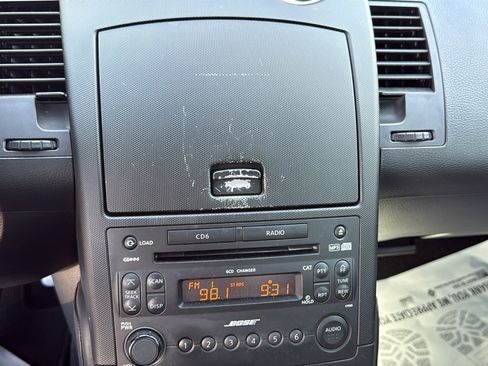 Used 2007 Nissan 350Z Touring RWD image 13