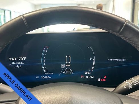 Used 2024 Cadillac XT4 Luxury w/ Cold Weather Package FWD image 17