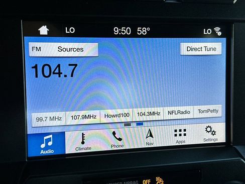 Certified 2019 Ford F150 Platinum w/ Equipment Group 701A Luxury image 17