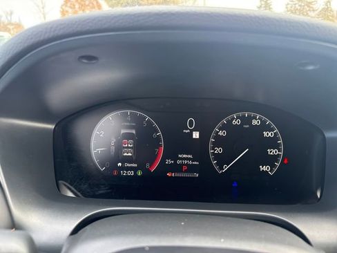 Certified 2025 Honda HR-V Sport image 26