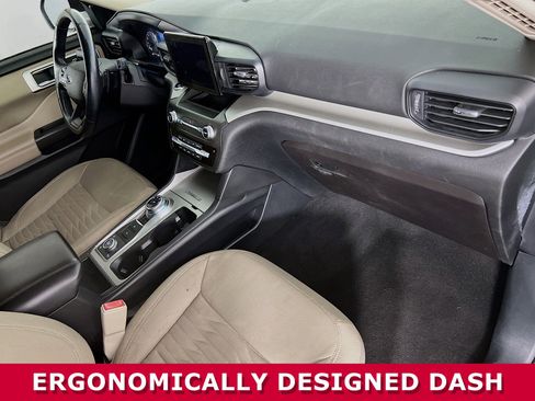 Used 2020 Ford Explorer XLT w/ Comfort Package image 20